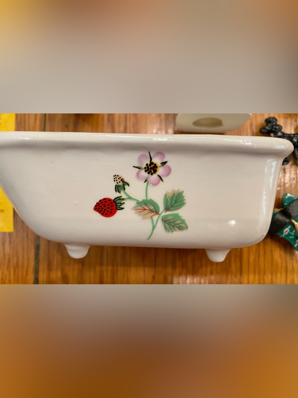 NEW Porcelain Doll House Furniture Bathroom Set Tub, Toilet, Sink VTG Miniatures